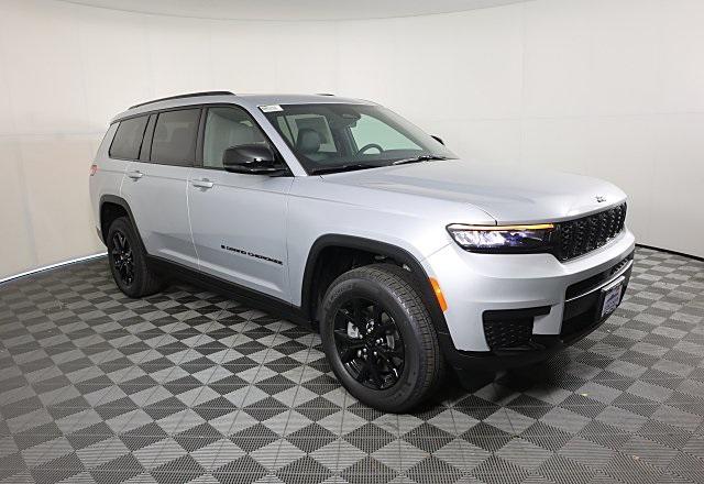 2025 Jeep Grand Cherokee GRAND CHEROKEE L ALTITUDE X 4X4