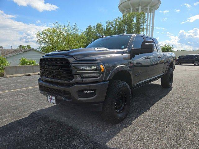2023 RAM 3500 Limited Mega Cab 4x4 64 Box