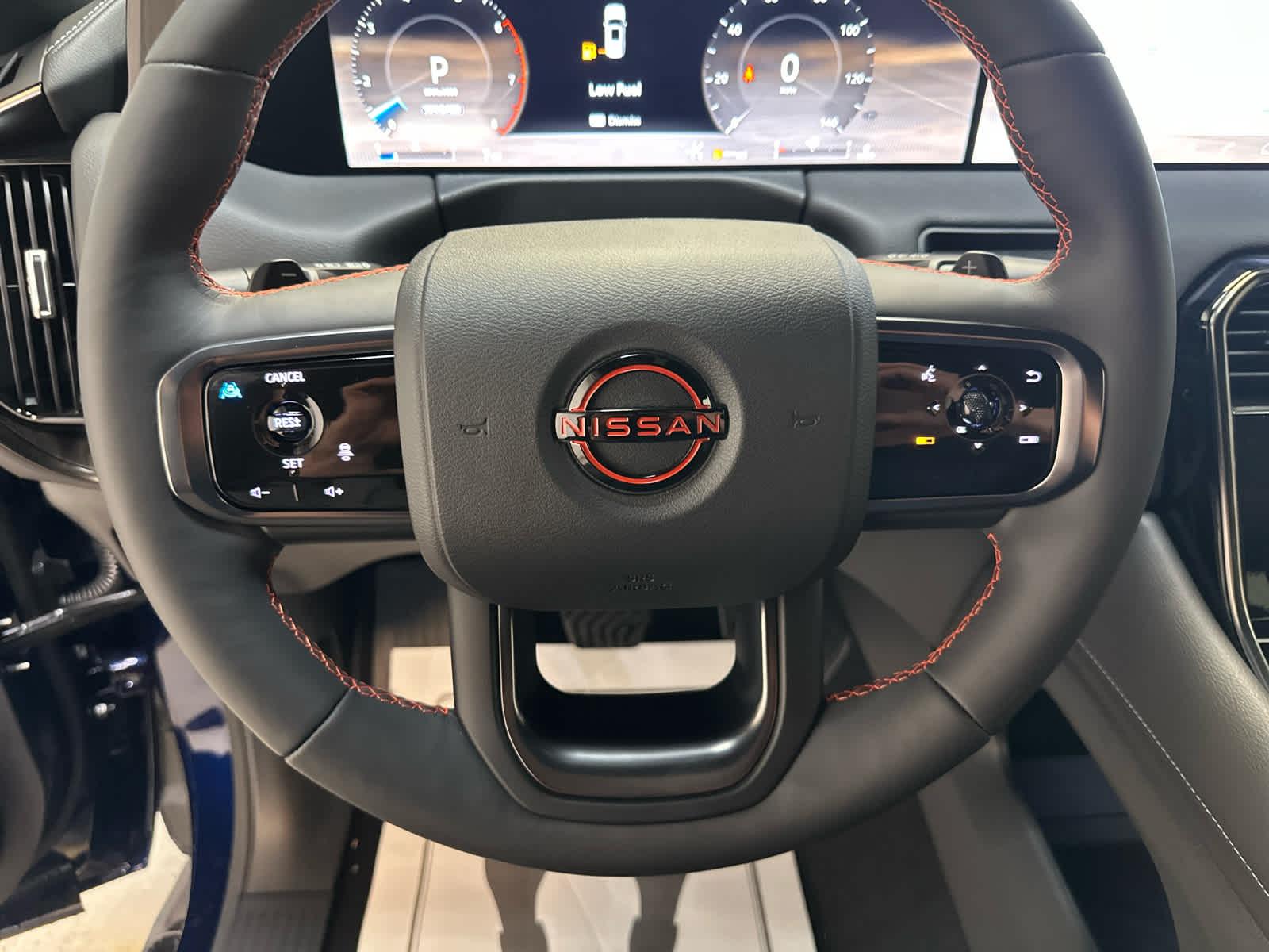2025 Nissan Armada PRO-4X - Photo 13