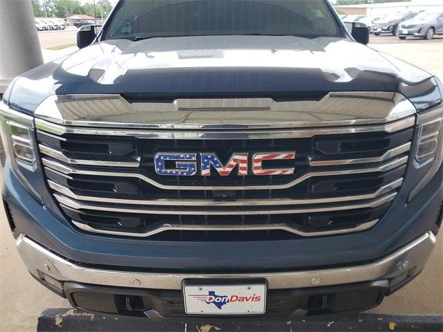 2024 GMC Sierra 1500 2WD Crew Cab Short Box SLT