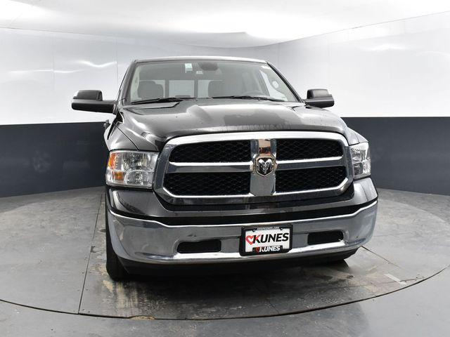 2023 RAM 1500 Classic SLT Crew Cab 4x4 57 Box