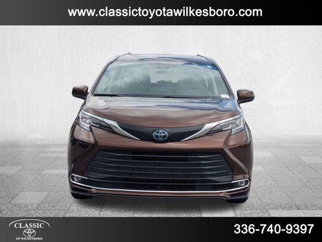 2021 Toyota Sienna XLE