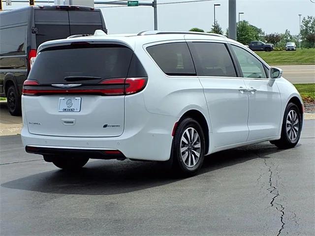 2021 Chrysler Pacifica Hybrid Touring L