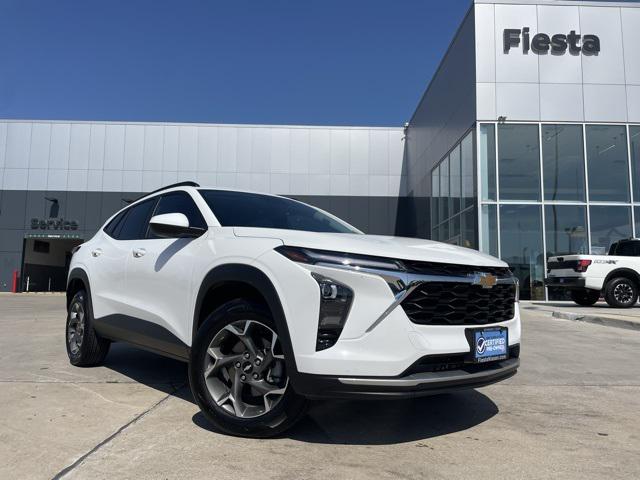 2025 Chevrolet Trax FWD LT