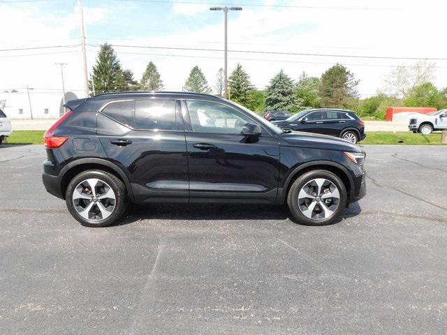 2024 Volvo XC40 B5 Core Bright Theme 2024 Volvo XC40 B5 Core Bright Theme