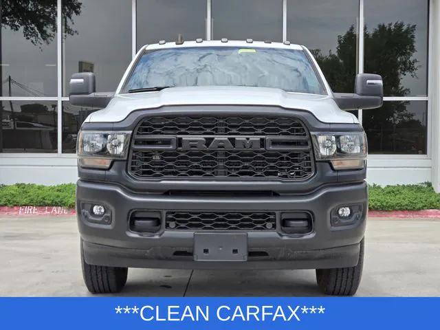 2023 RAM 3500 Tradesman Crew Cab 4x4 8 Box