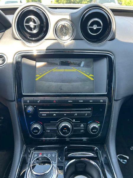 2015 Jaguar XJ XJ