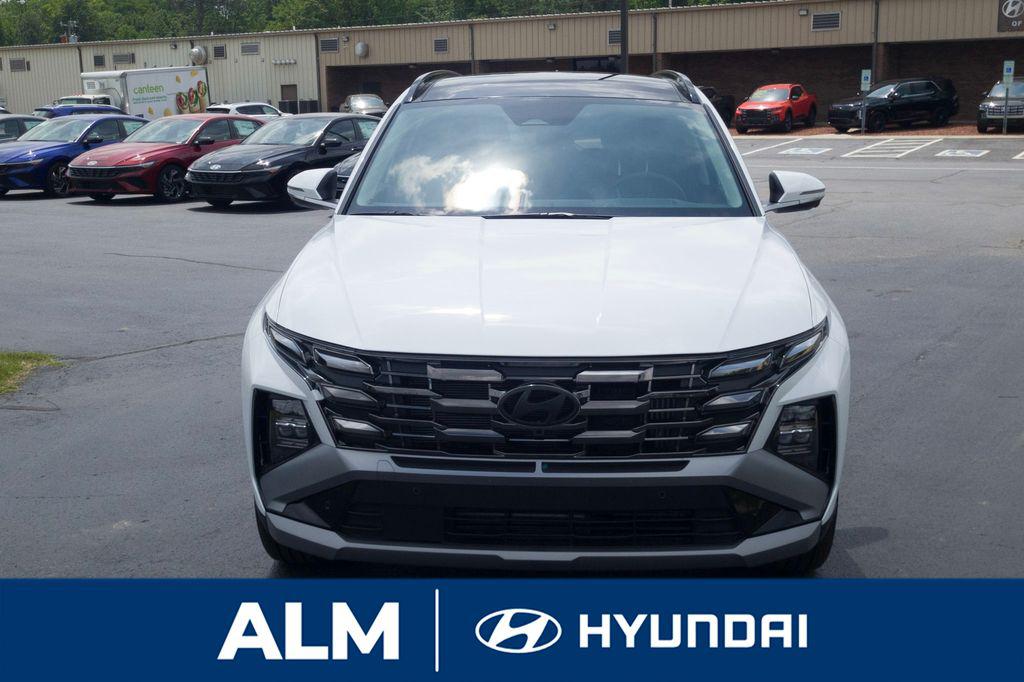2025 Hyundai Tucson Hybrid Limited photo 2