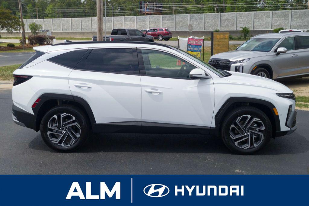 2025 Hyundai Tucson Hybrid Limited photo 4