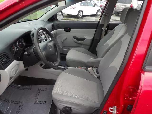 2011 Hyundai Accent GLS