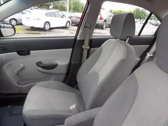 2011 Hyundai Accent GLS