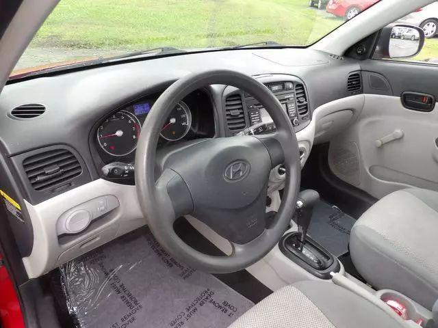 2011 Hyundai Accent GLS