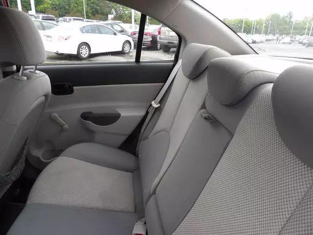 2011 Hyundai Accent GLS