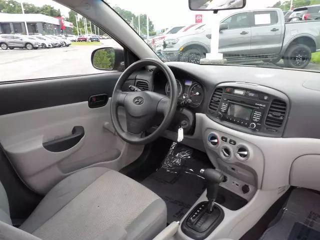 2011 Hyundai Accent GLS