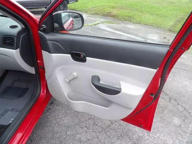 2011 Hyundai Accent GLS