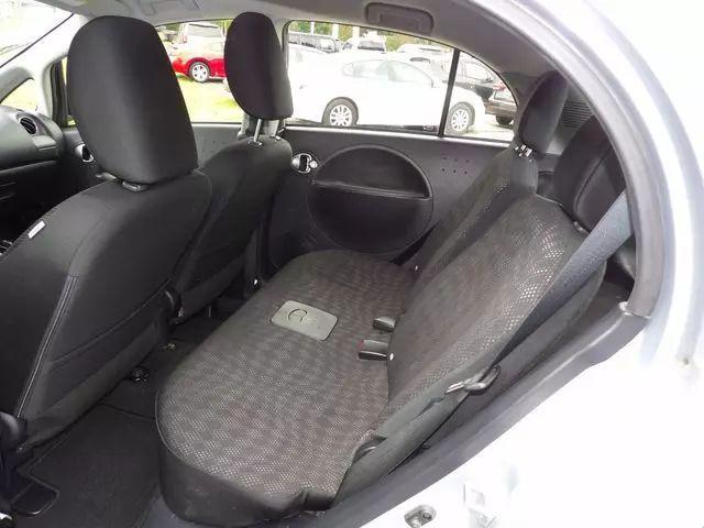 2016 Mitsubishi i-MiEV ES
