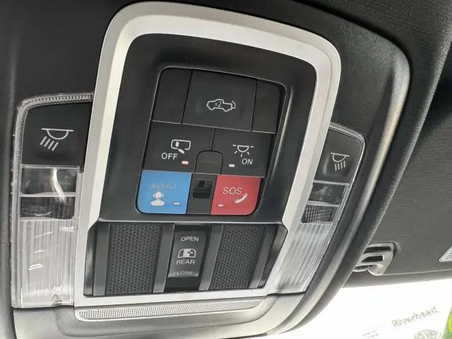 2025 Ram 1500 Big Horn Crew Cab 4x4 5'7" Box