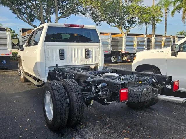 2025 Chevrolet Silverado 3500HD 4WD Crew Cab Long Bed LT