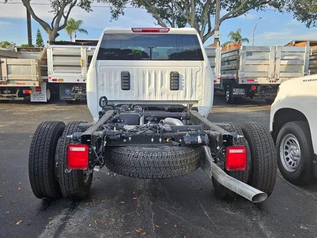 2025 Chevrolet Silverado 3500HD 4WD Crew Cab Long Bed LT