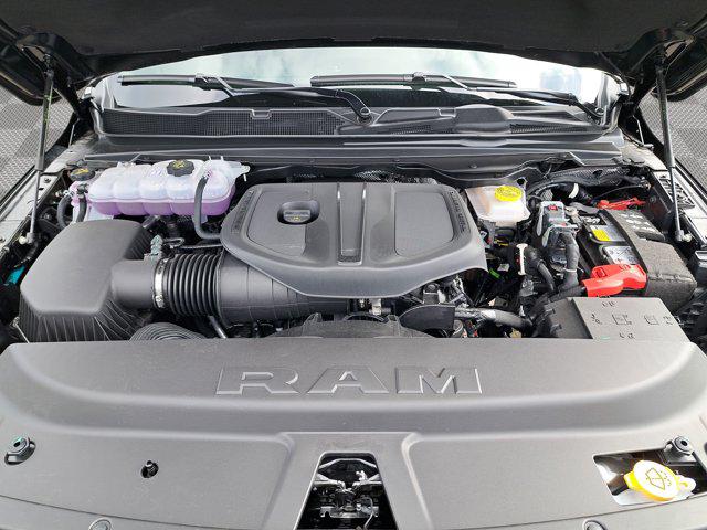 2025 Ram 1500 Big Horn Crew Cab 4x4 57 Box