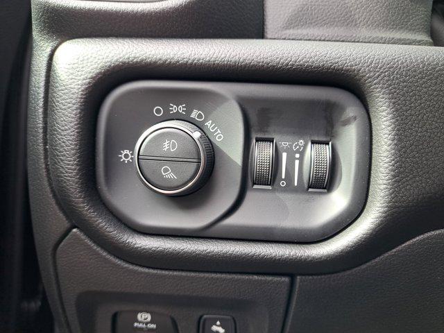 2025 Ram 1500 Big Horn Crew Cab 4x4 57 Box