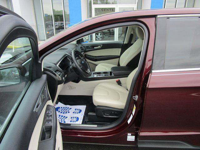 2021 Ford Edge Titanium