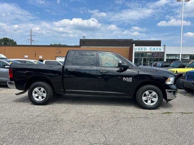 2023 RAM 1500 Classic SLT Crew Cab 4x4 57 Box 2023 RAM 1500 Classic SLT Crew Cab 4x4 57 Box