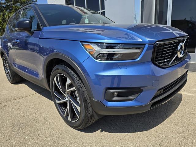 2021 Volvo XC40 T5 R-Design