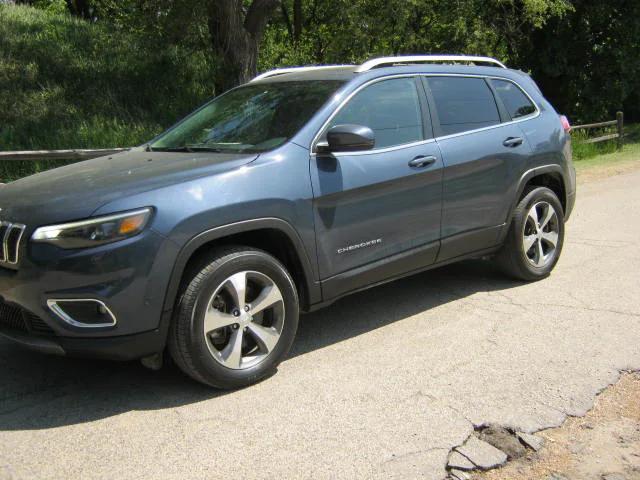 2021 Jeep Cherokee Limited 4X4 2021 Jeep Cherokee Limited 4X4