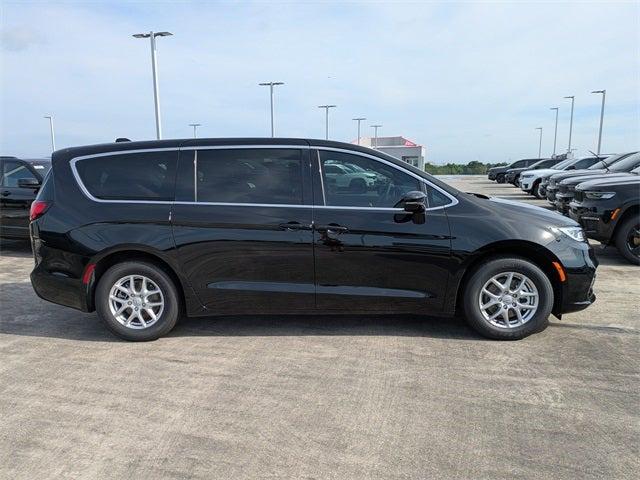 2025 Chrysler Pacifica PACIFICA SELECT
