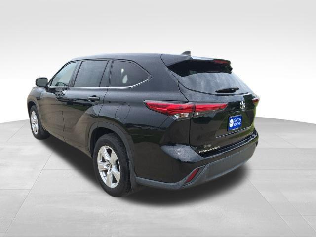 2022 Toyota Highlander LE