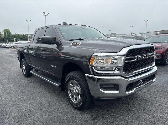 2020 RAM 2500 Tradesman Crew Cab 4X4 64 Box