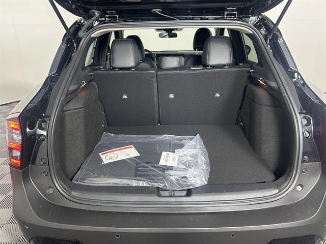 2025 Nissan Kicks SR Intelligent AWD