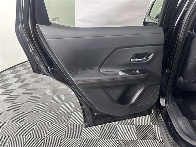 2025 Nissan Kicks SR Intelligent AWD