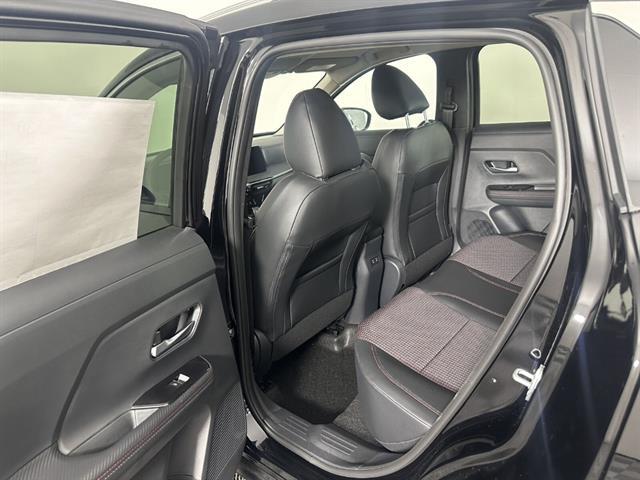 2025 Nissan Kicks SR Intelligent AWD