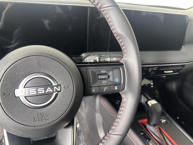 2025 Nissan Kicks SR Intelligent AWD
