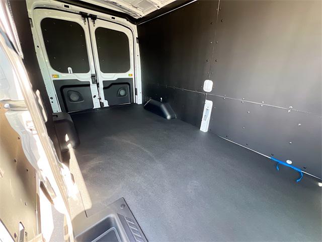 2025 Ford Transit Cargo Van Base