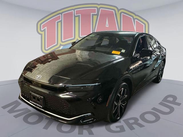 2023 Toyota Crown XLE [2]
