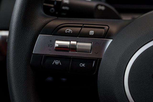 2025 Hyundai Santa Cruz SEL Activity