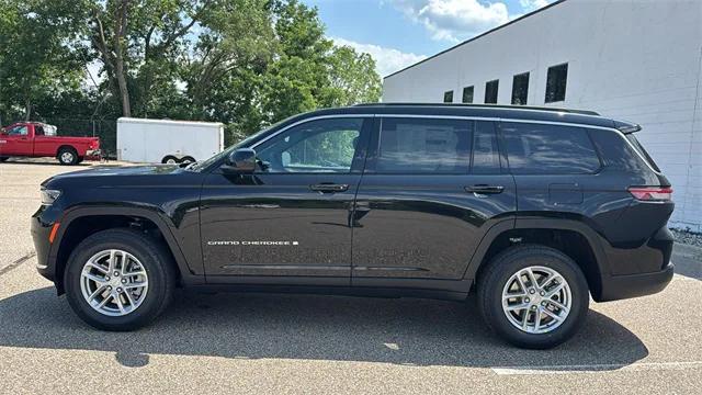 2025 Jeep Grand Cherokee GRAND CHEROKEE L LAREDO X 4X4 2025 Jeep Grand Cherokee GRAND CHEROKEE L LAREDO X 4X4