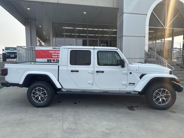 2025 Jeep Gladiator GLADIATOR SPORT S 4X4