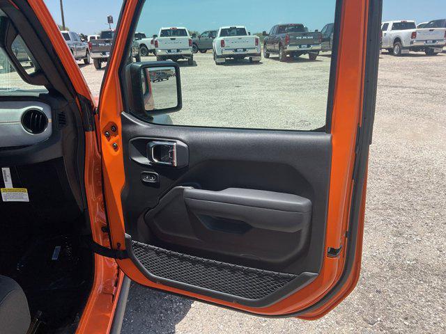 2025 Jeep Wrangler 4-Door Willys 4x4