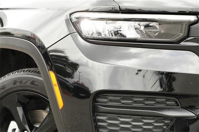 2025 Jeep Grand Cherokee Altitude 4x4
