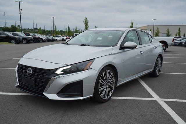 2023 Nissan Altima SL FWD