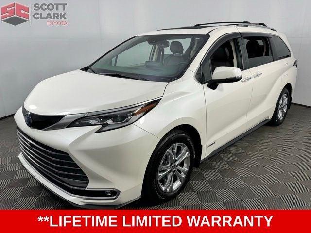 2021 Toyota Sienna Platinum