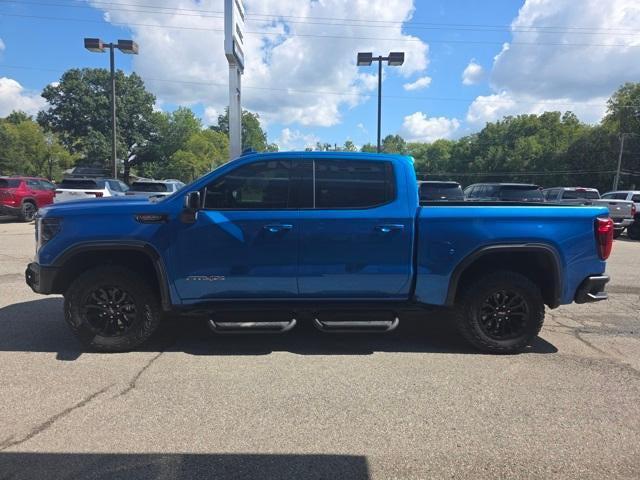 2023 GMC Sierra 1500 4WD Crew Cab Short Box AT4X 2023 GMC Sierra 1500 4WD Crew Cab Short Box AT4X