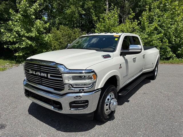 2019 RAM 3500 Laramie Crew Cab 4x4 8 Box