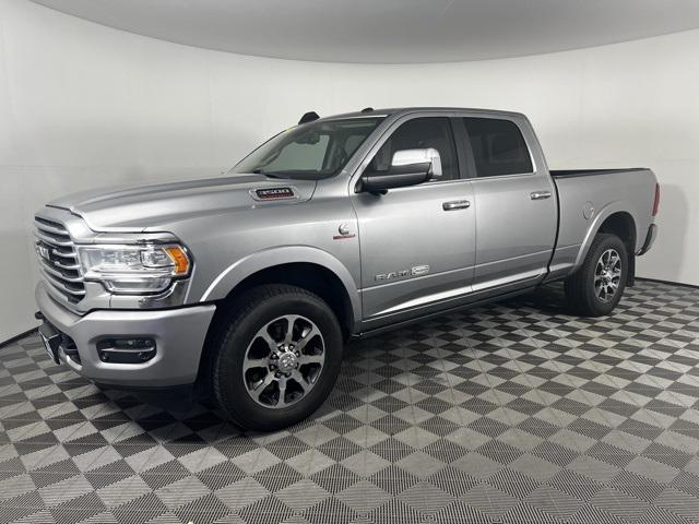 2019 RAM 3500 Laramie Longhorn Crew Cab 4x2 64 Box