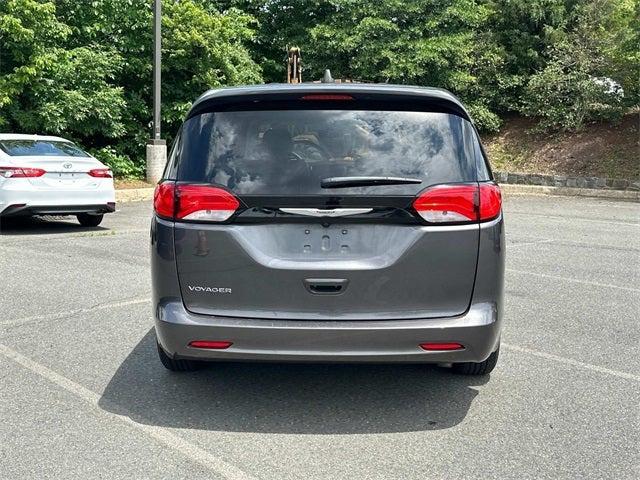2023 Chrysler Voyager LX