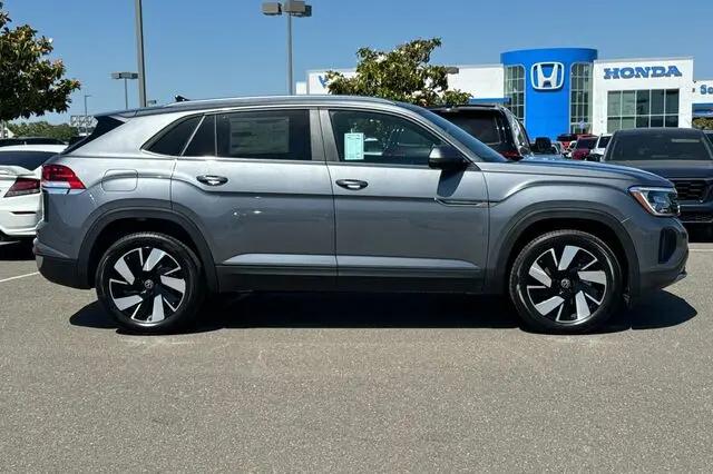 2025 Volkswagen Atlas Cross Sport 2.0T SE w/Technology
